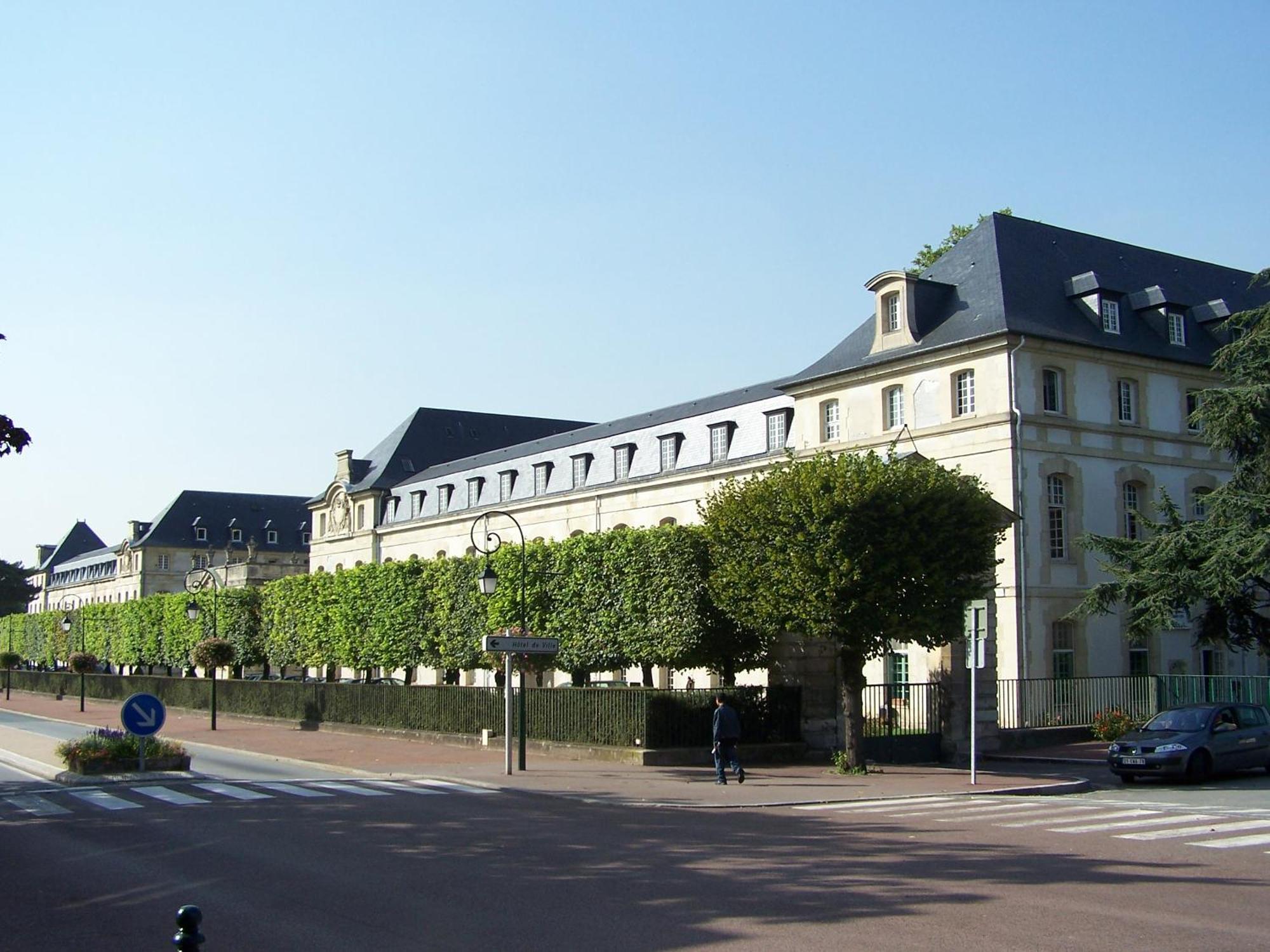 La Douce Evasion A 13 Minutes Du Chateau De Versailles Saint-Cyr-lʼÉcole 외부 사진